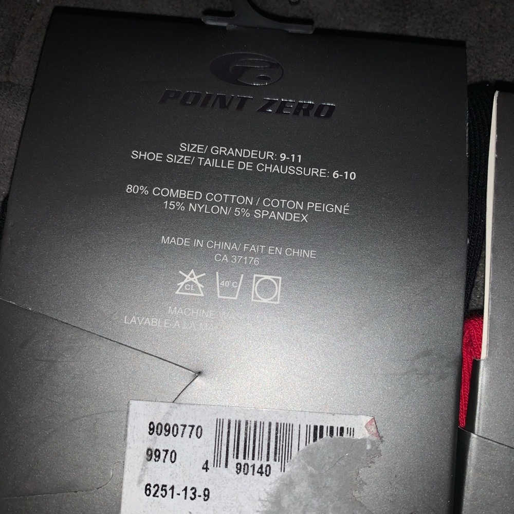 Point Zero Adult Socks - Picture 3 of 3